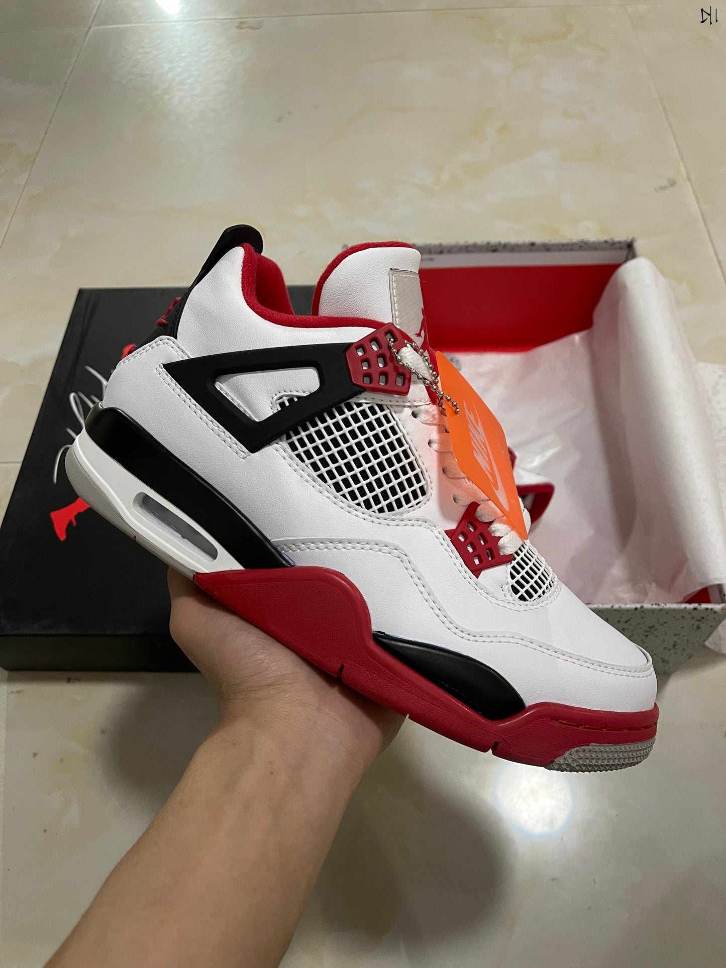 Jordan 4 Fire Red