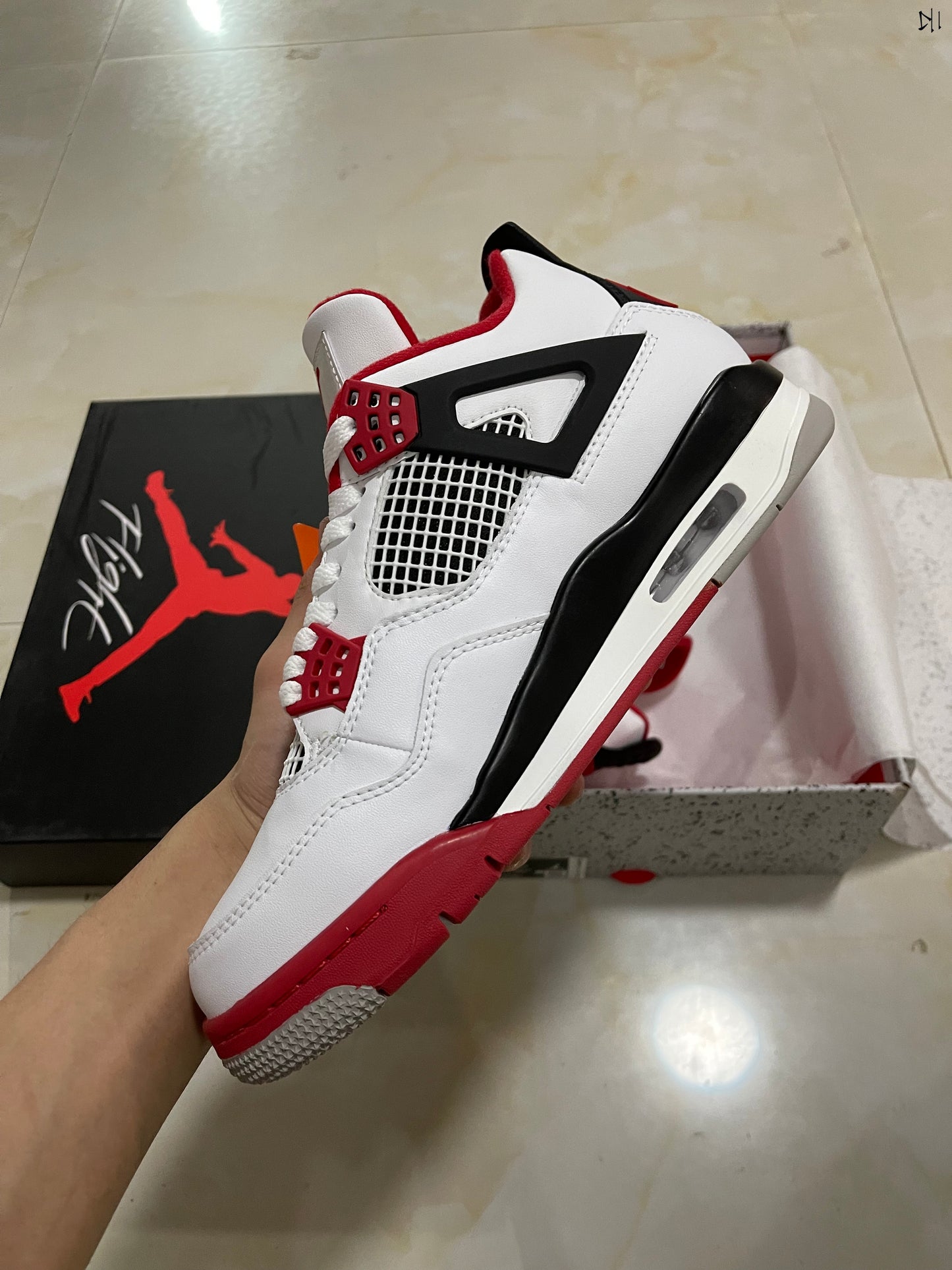 Jordan 4 Fire Red