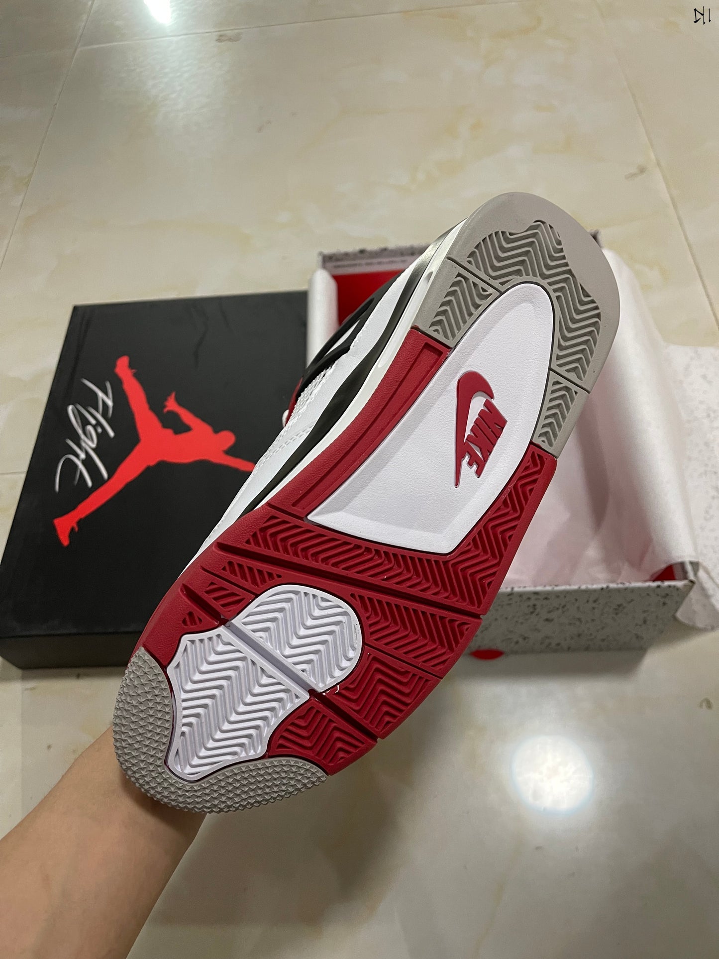 Jordan 4 Fire Red