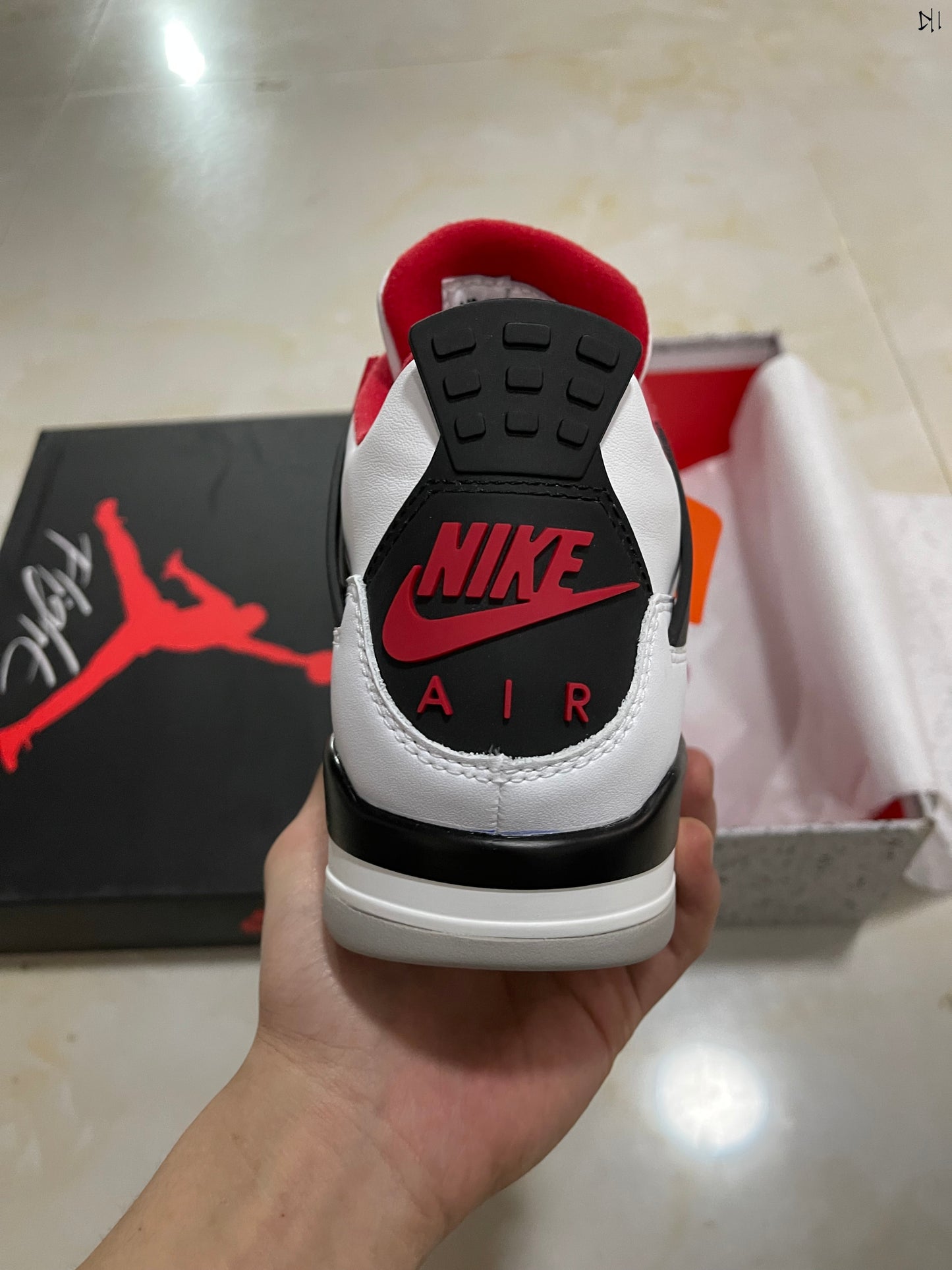Jordan 4 Fire Red