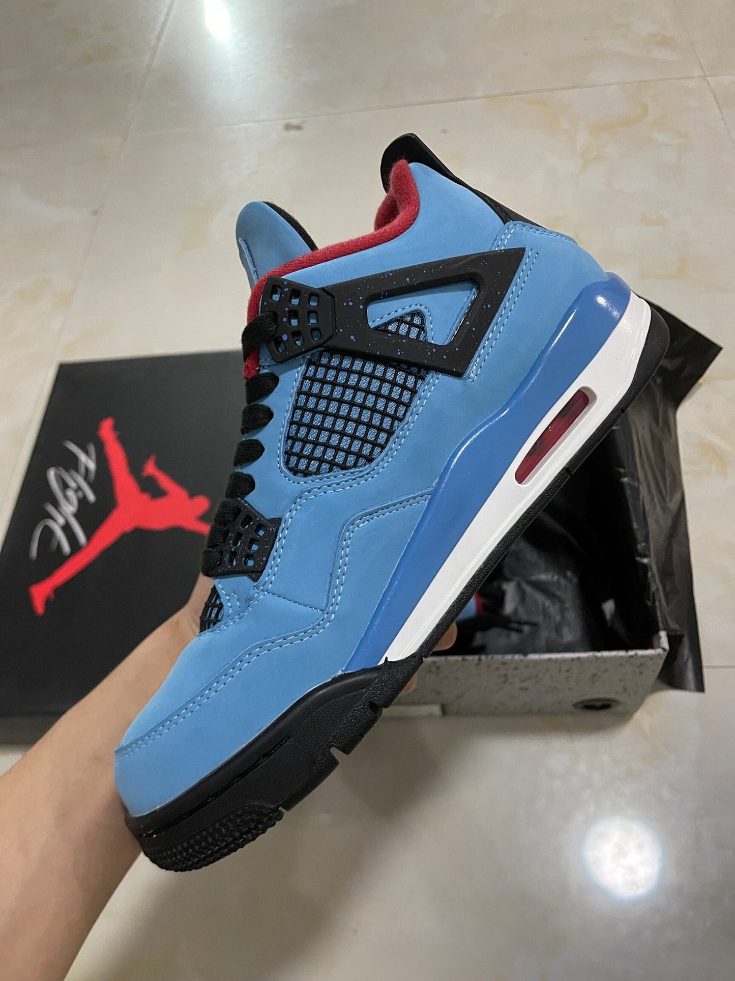 Air Jordan 4 Retro X Travis Scott