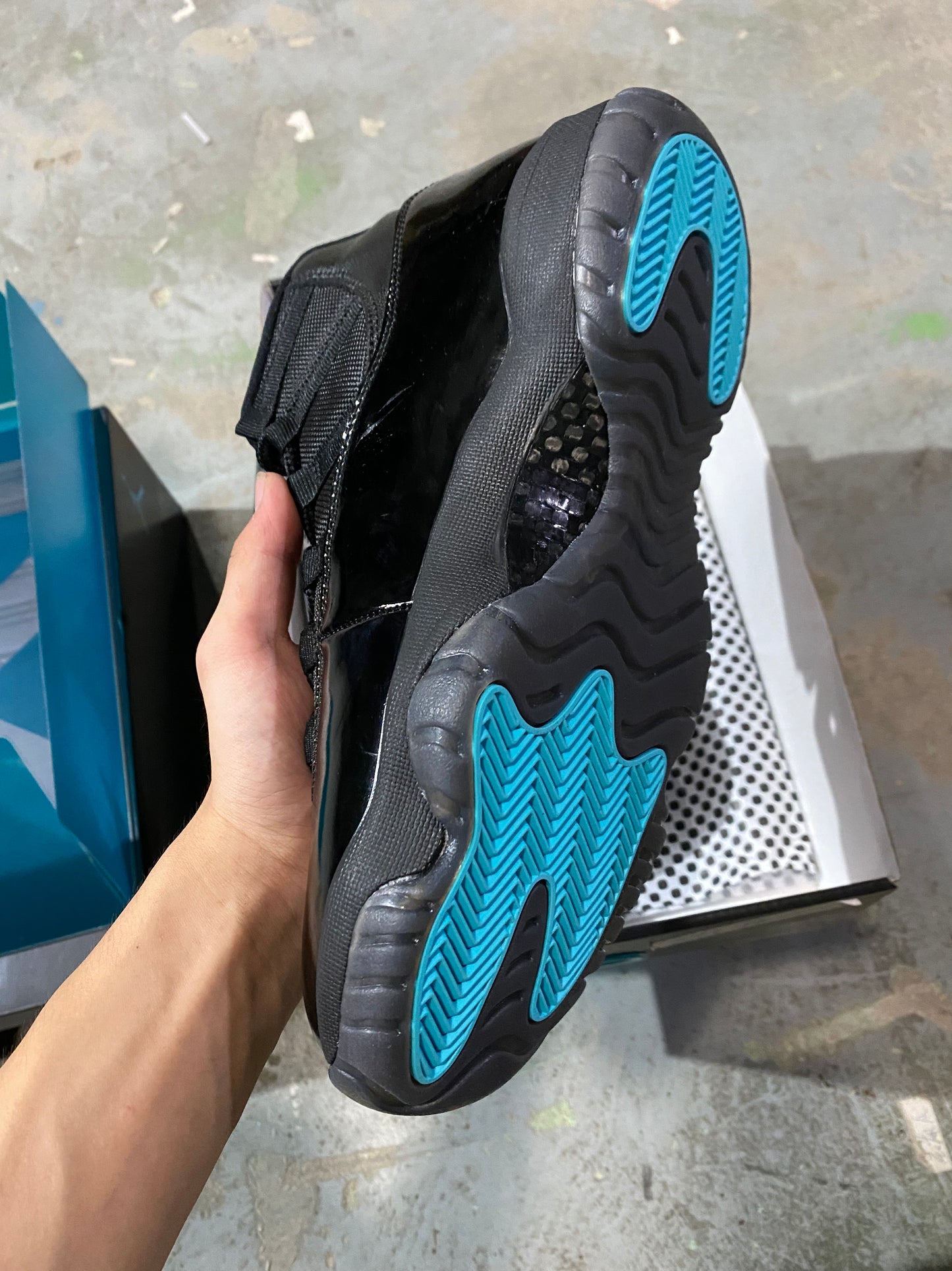 Jordan 11 Retro Gamma sneakers