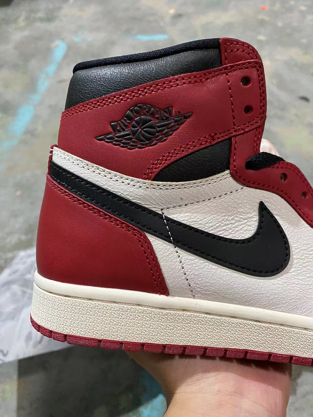 Jordan 1 High OG Chicago Lost and Found