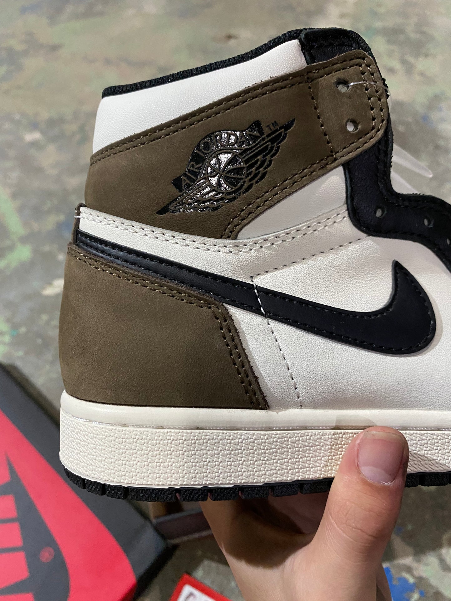 Jordan 1 Dark Mocha