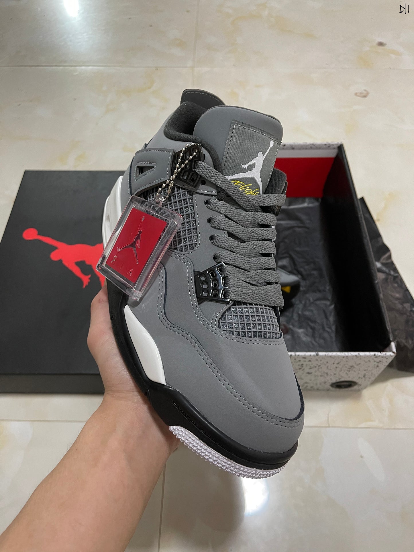 Jordan 4 Cool Grey