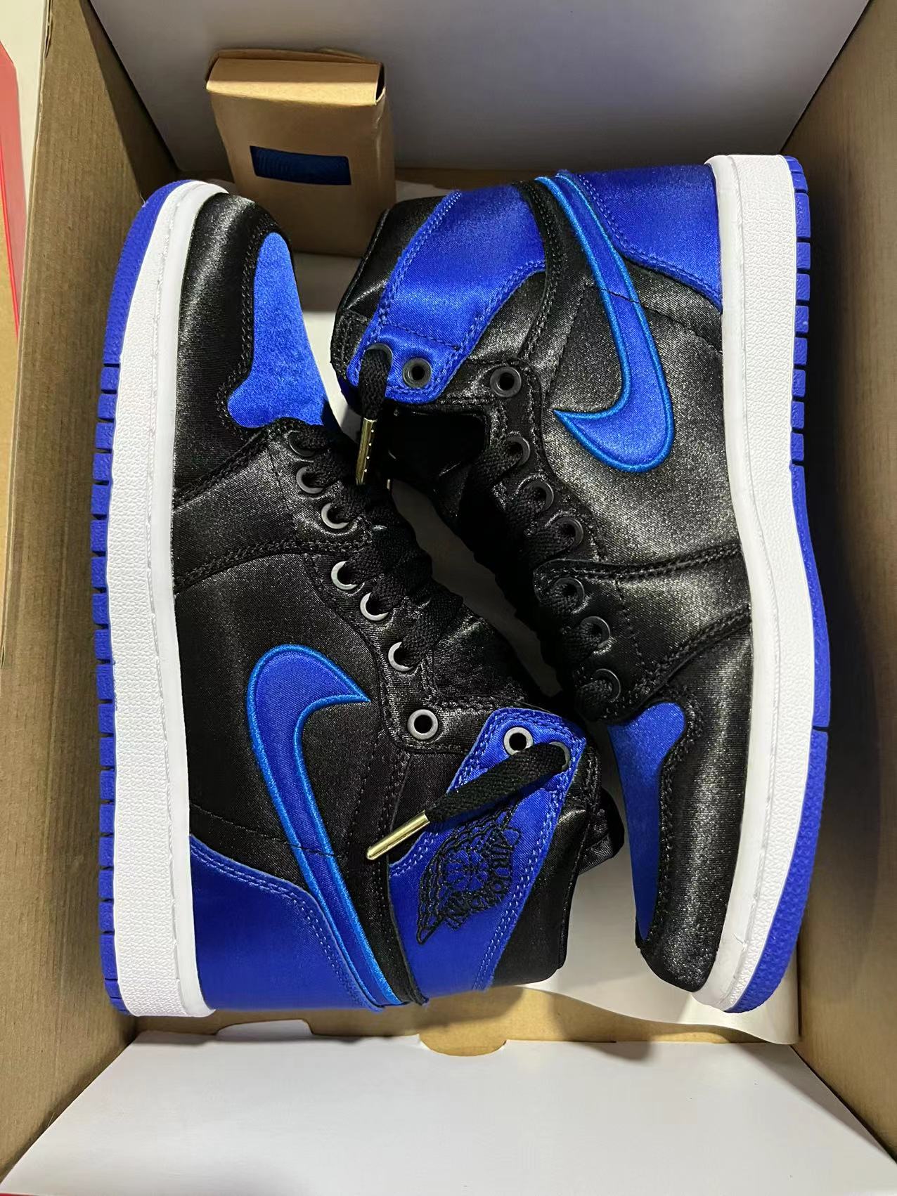 Jordan 1 Retro High OG Royal Reimagined