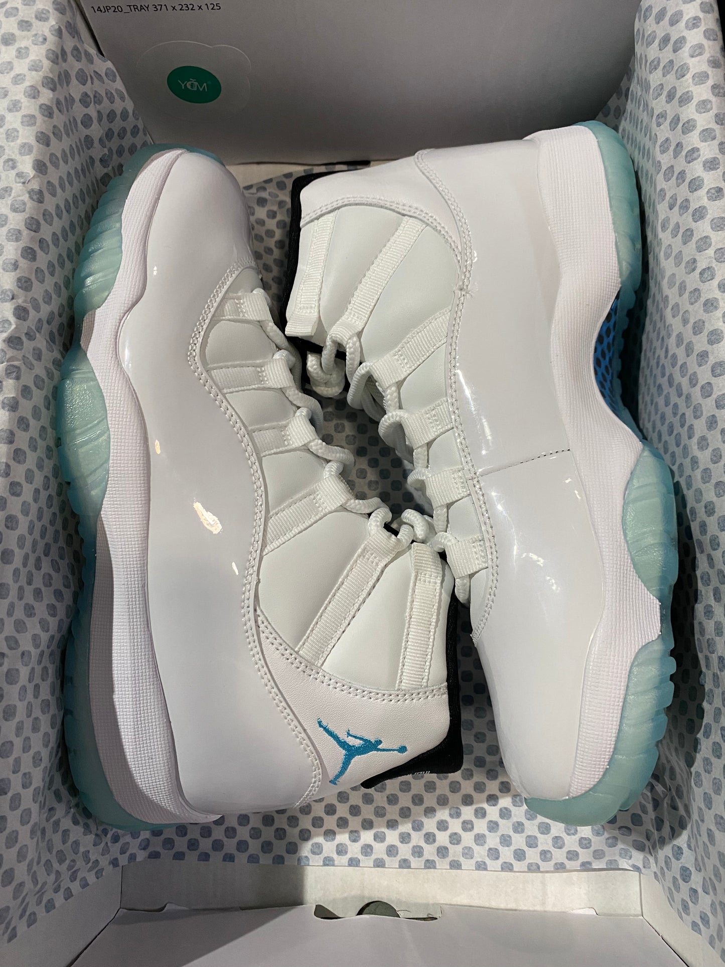 Jordan 11 North Carolina Blue High Top