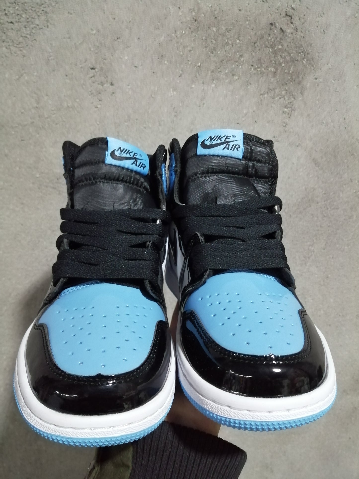 Jordan 1 Retro High UNC Patent