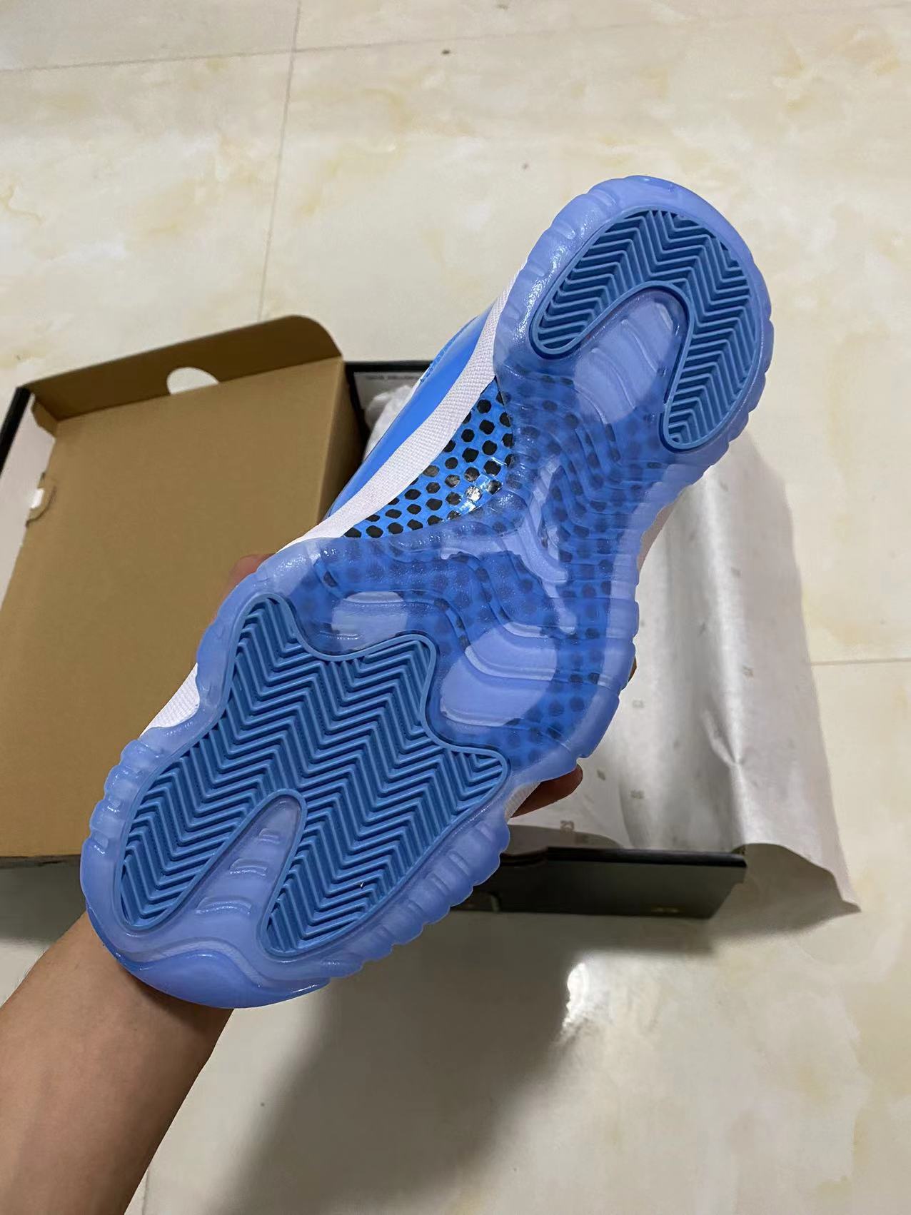 Jordan 11 Retro Low UNC