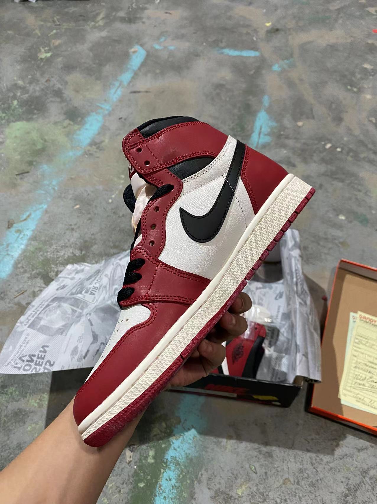 Jordan 1 High OG Chicago Lost and Found