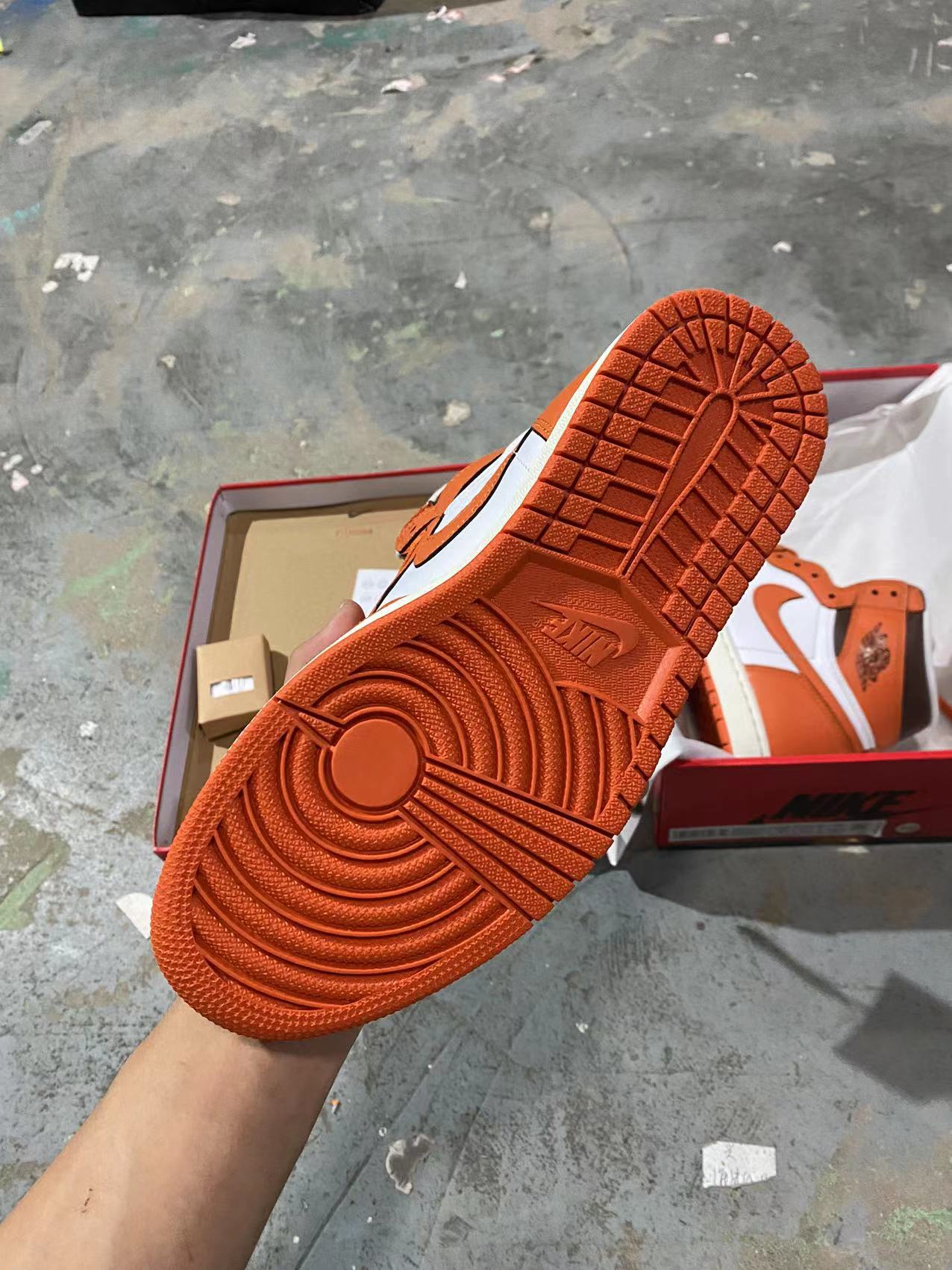 Jordan 1 Retro High OG Starfish