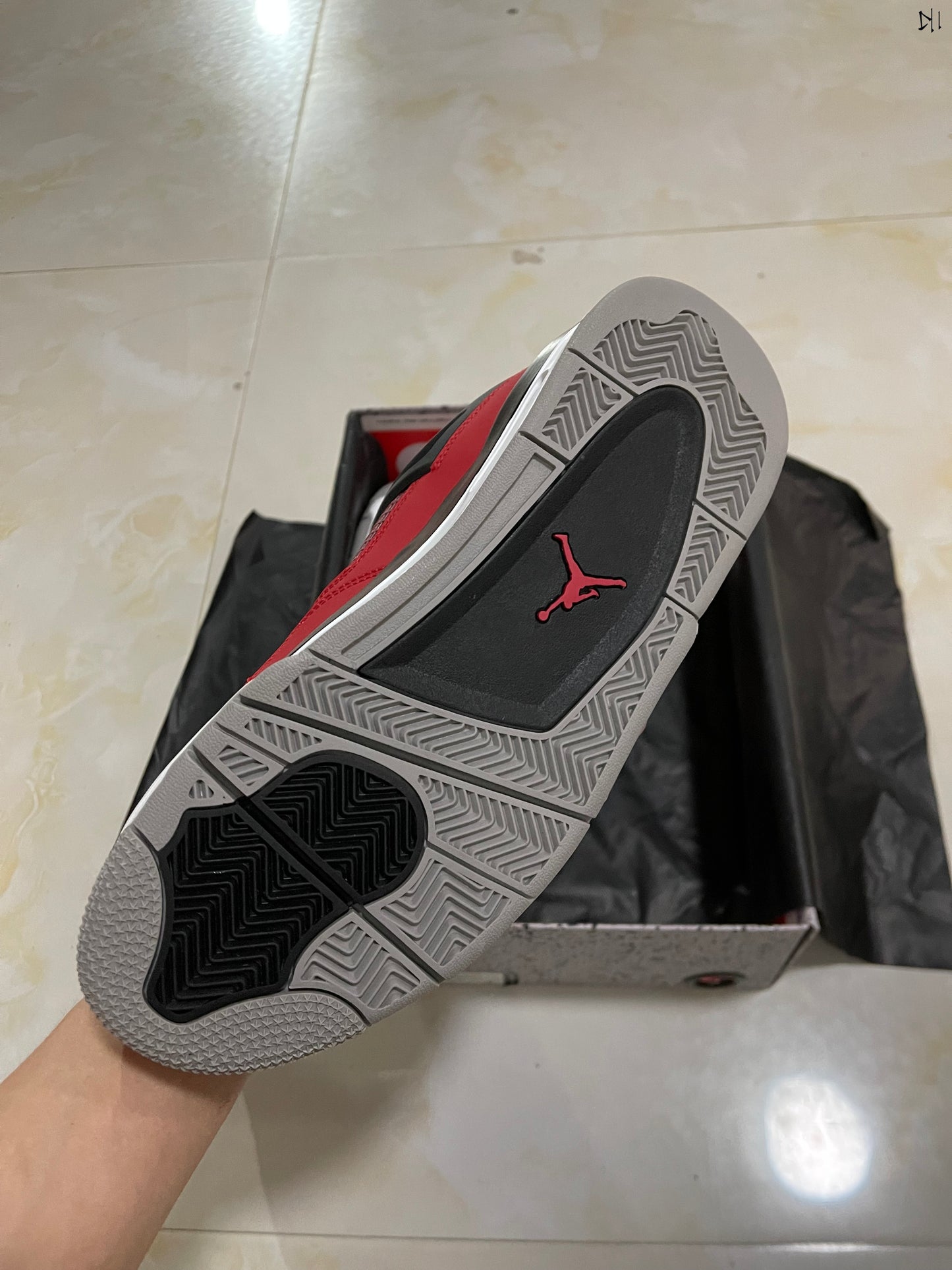 Jordan 4 Retro Toro Bravo