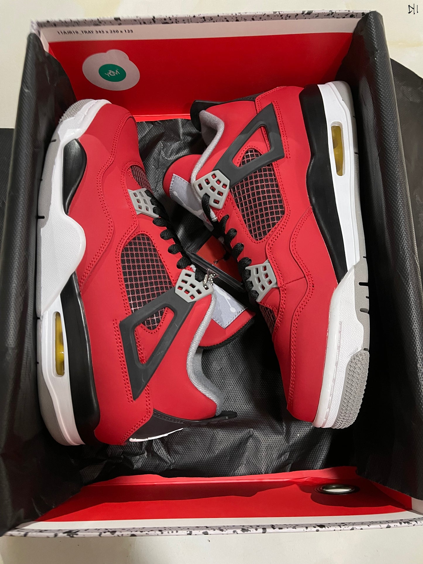 Jordan 4 Retro Toro Bravo