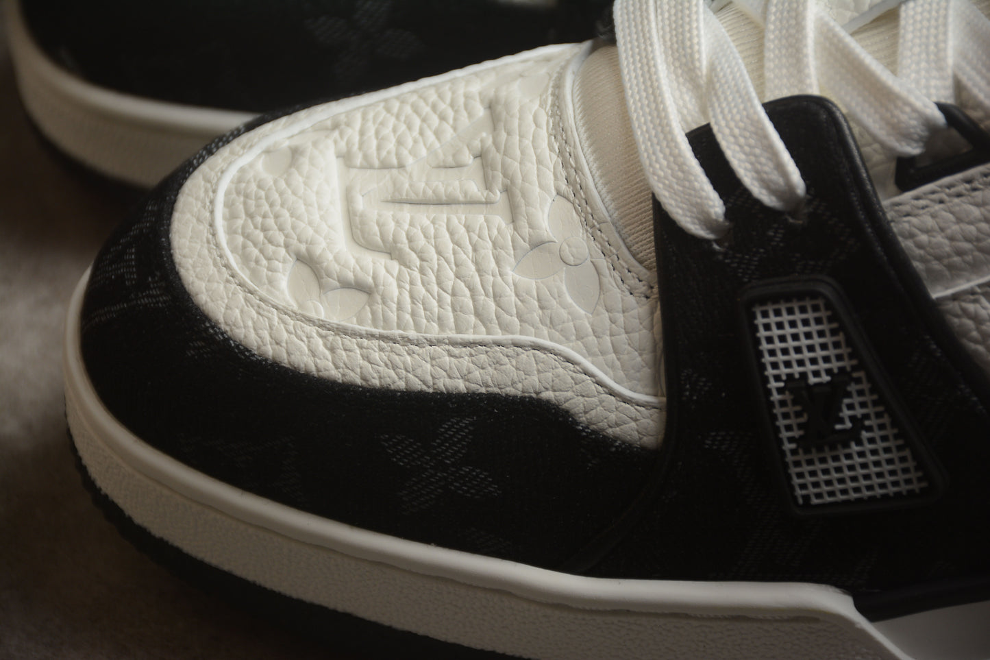 Louis Vuitton White Black