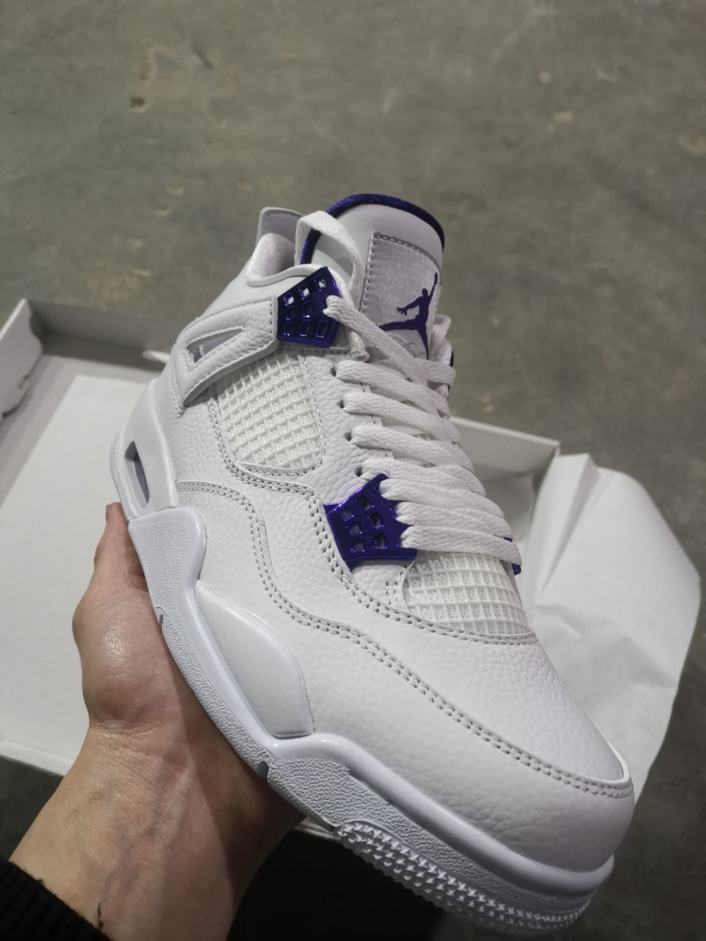 Jordan 4 Metallic Purple