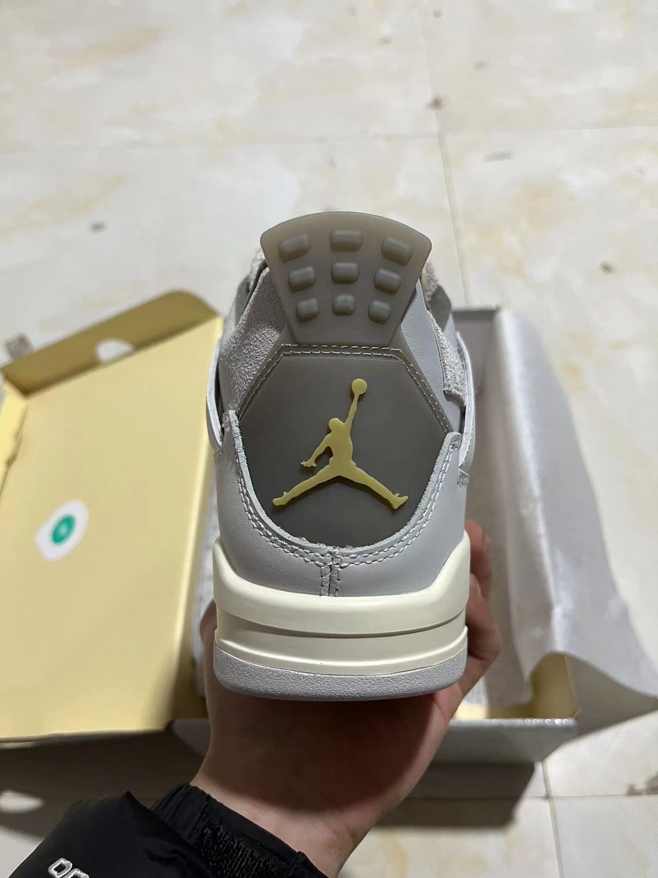 Jordan 4 Retro Craft Photon Dust