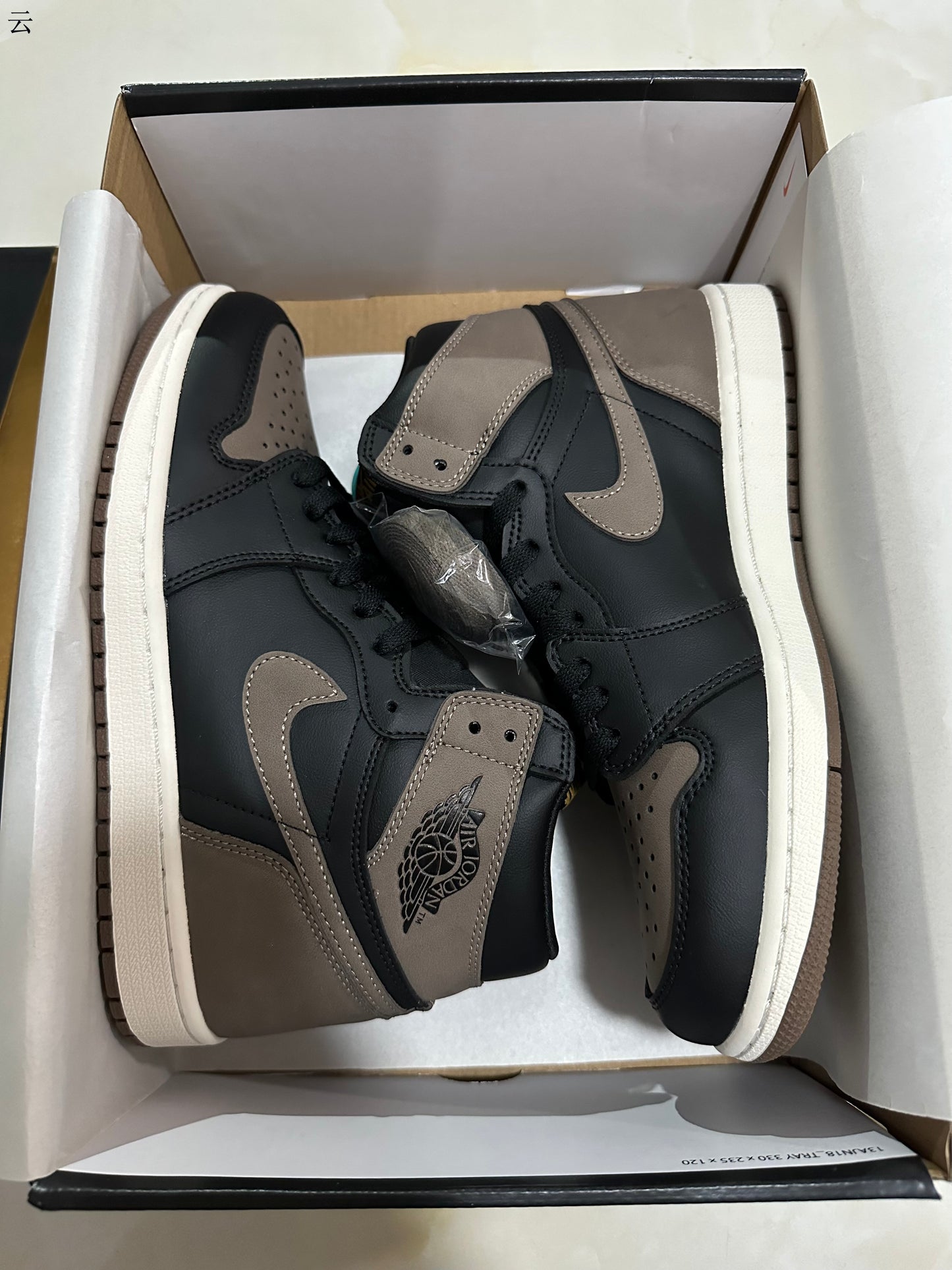 Jordan 1 Palomino