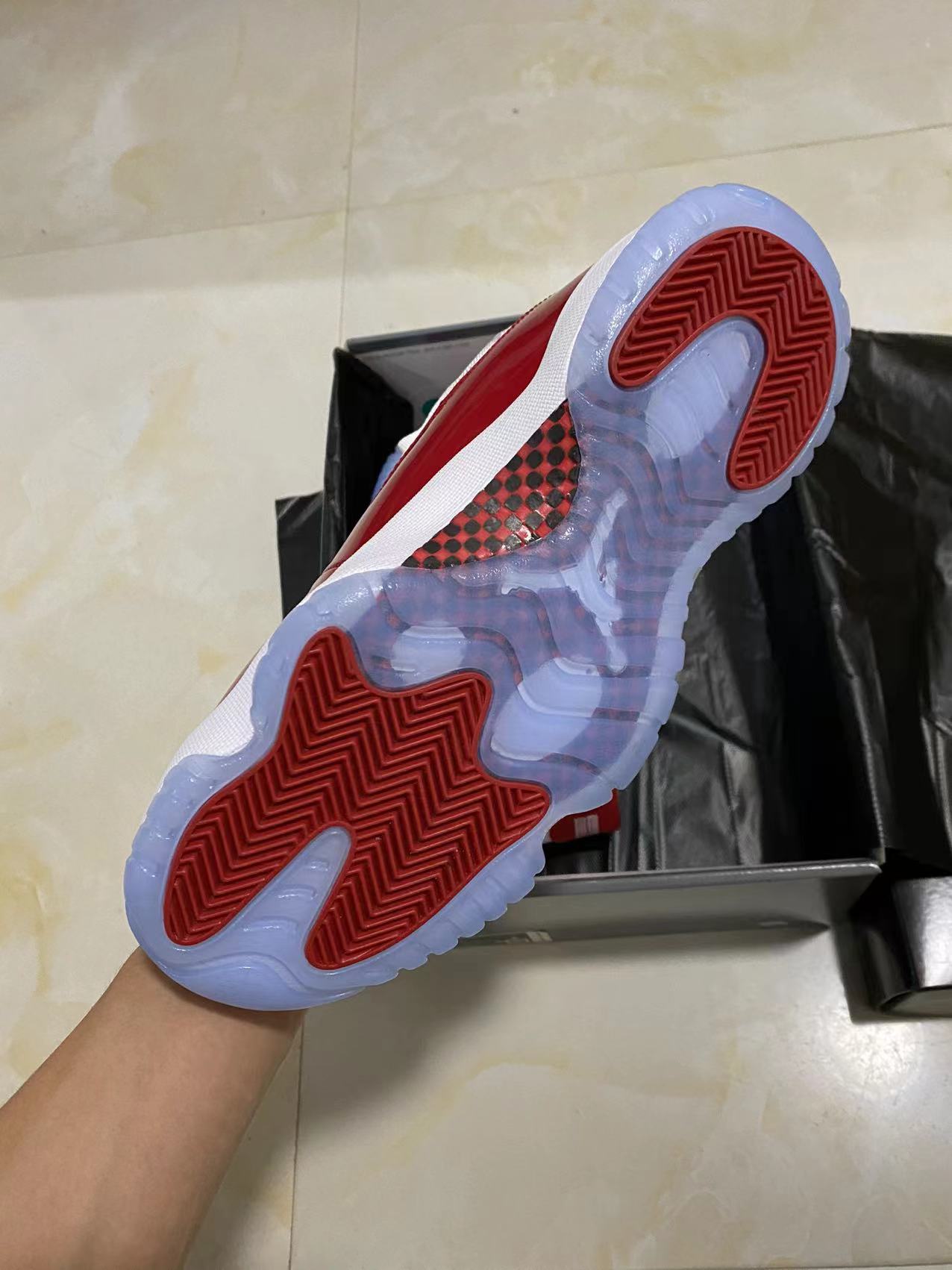 Jordan 11 Retro Cherry 2022