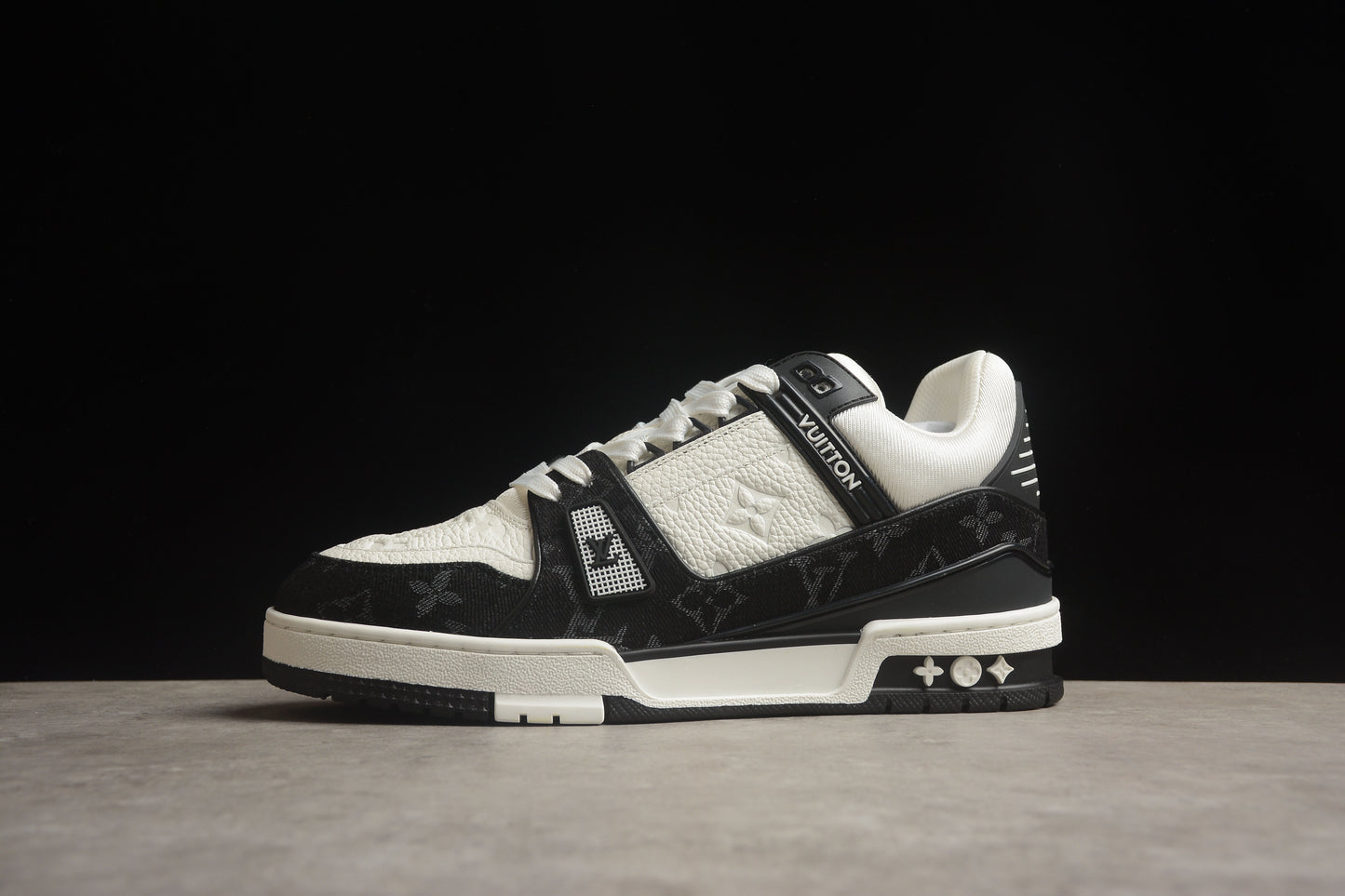 Louis Vuitton White Black