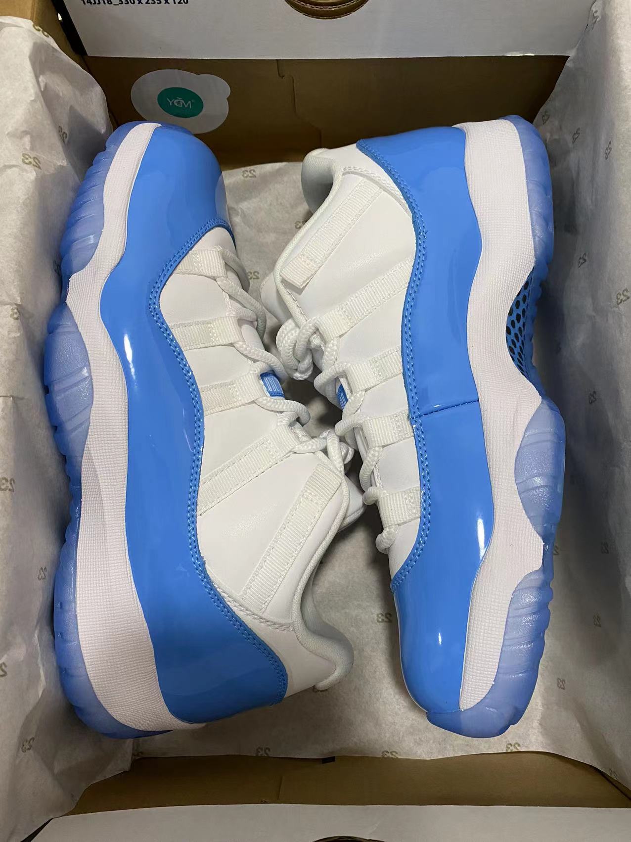 Jordan 11 Retro Low UNC