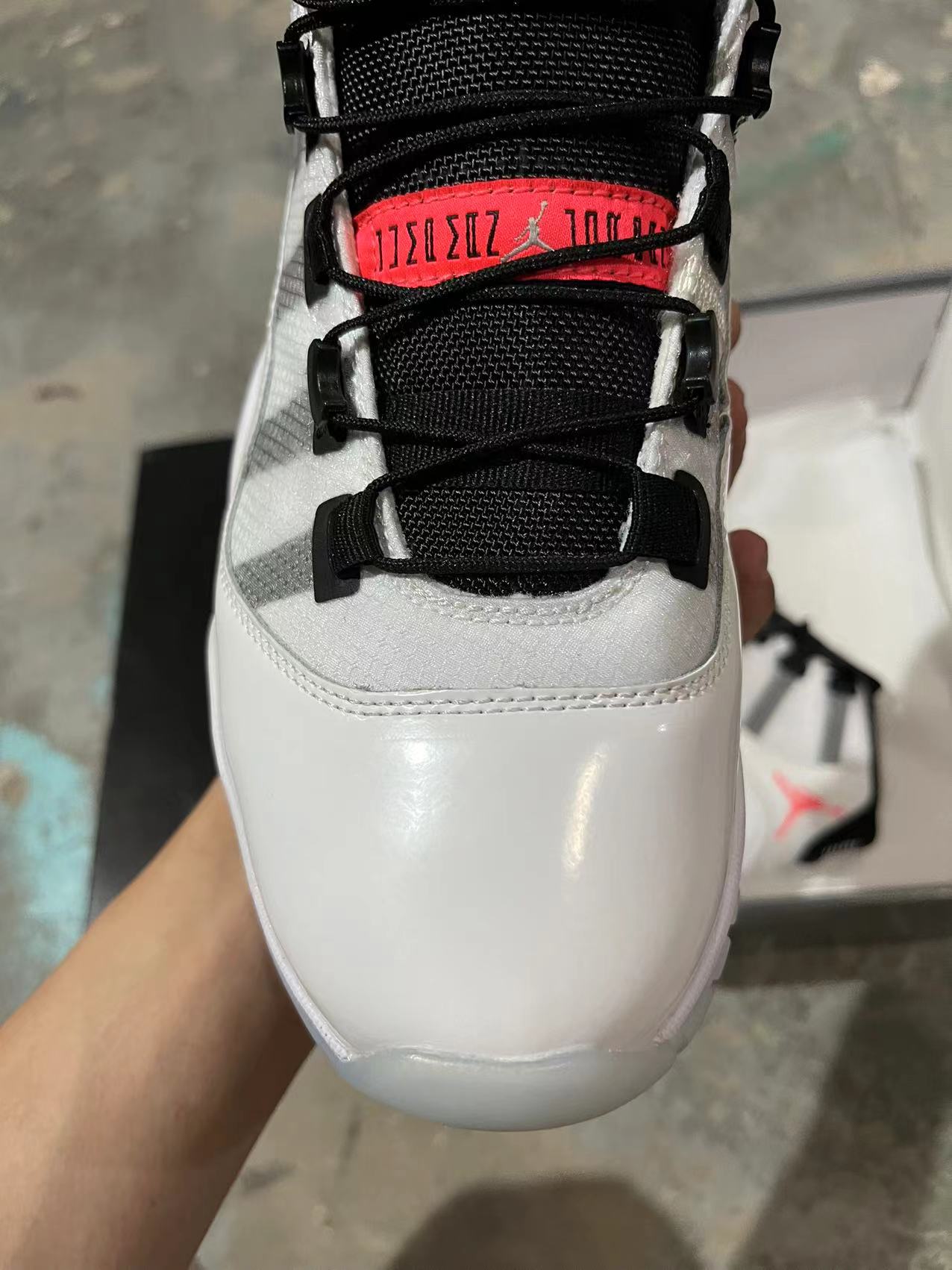 Jordan 11 Adapt black, white and red