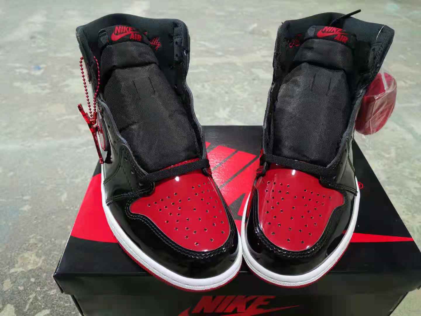 Jordan 1 Retro High OG Patent Bred