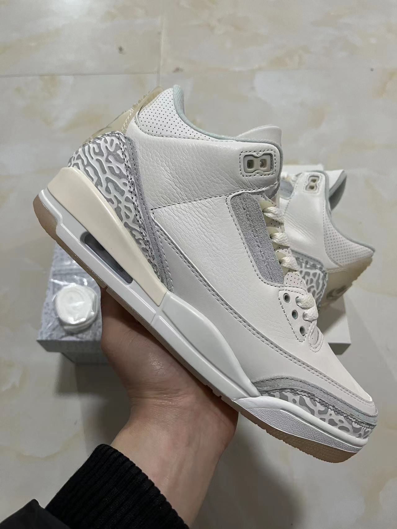 Jordan 3 Craft Ivory white rubber bottom