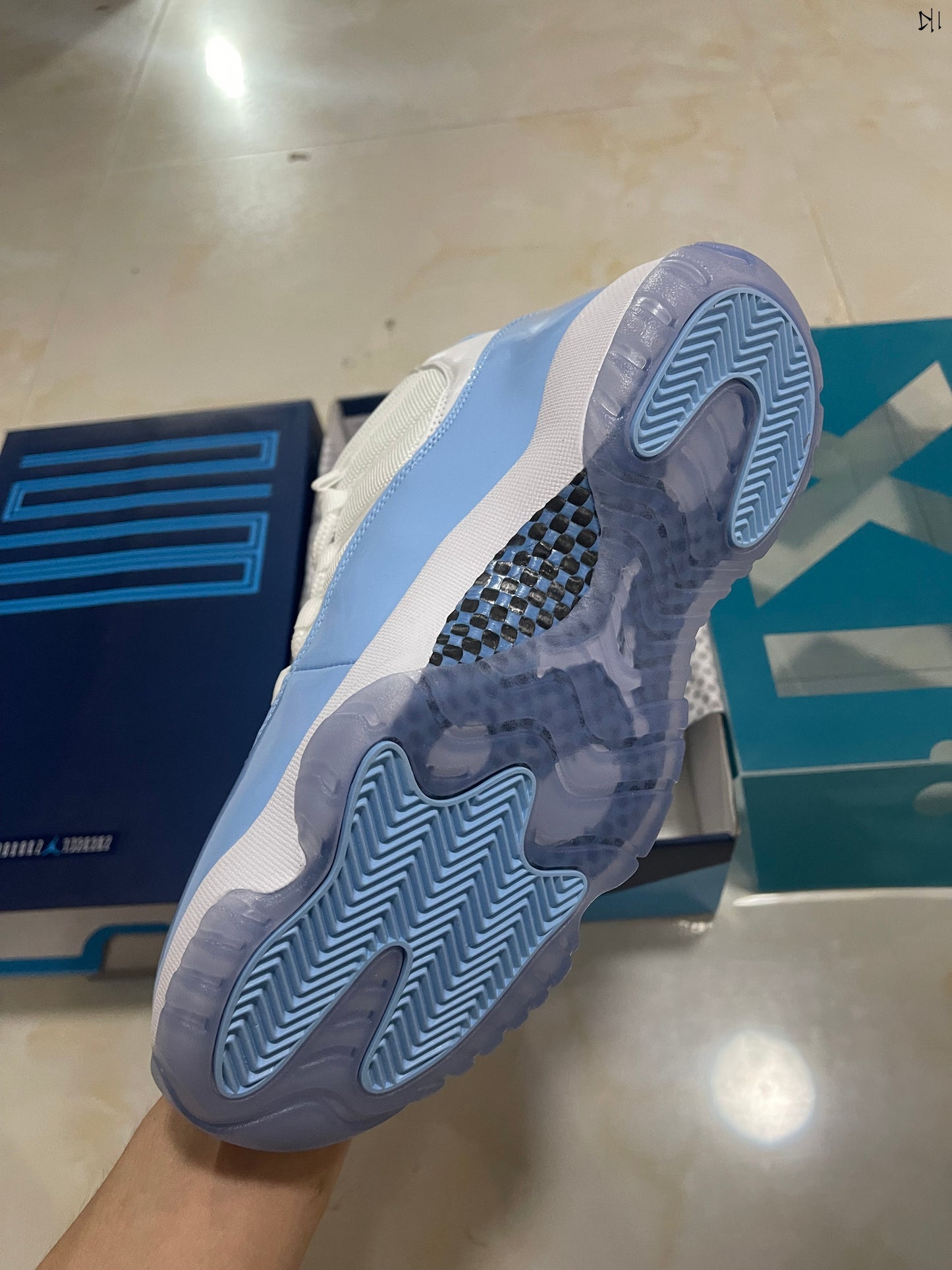 Jordan 11 North Carolina Blue High Top