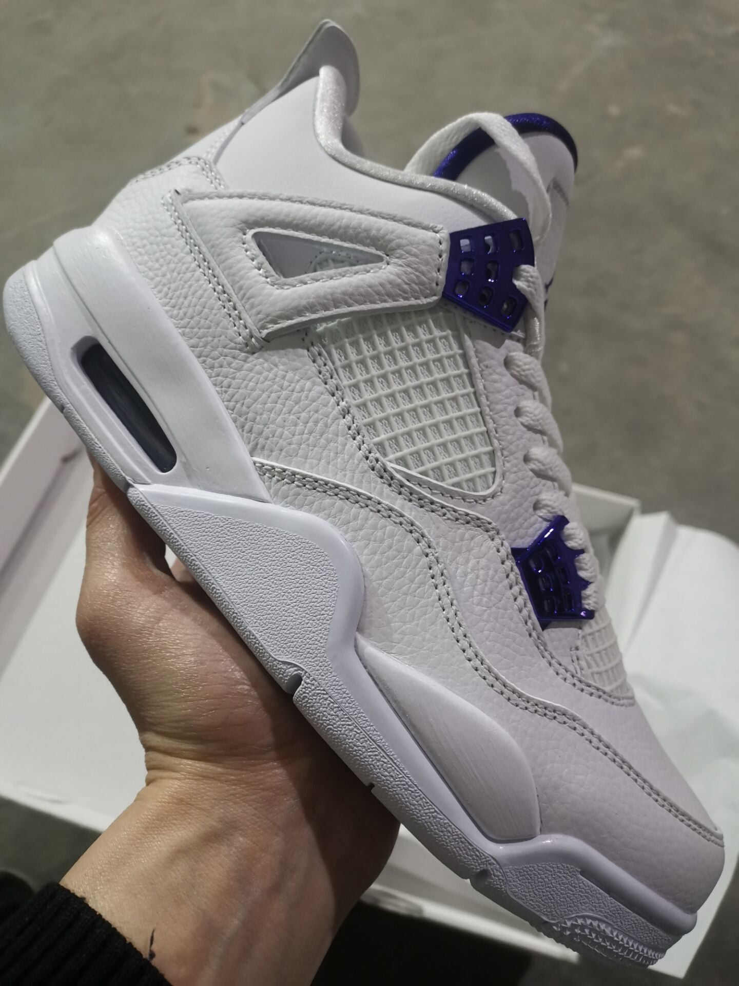 Jordan 4 Metallic Purple