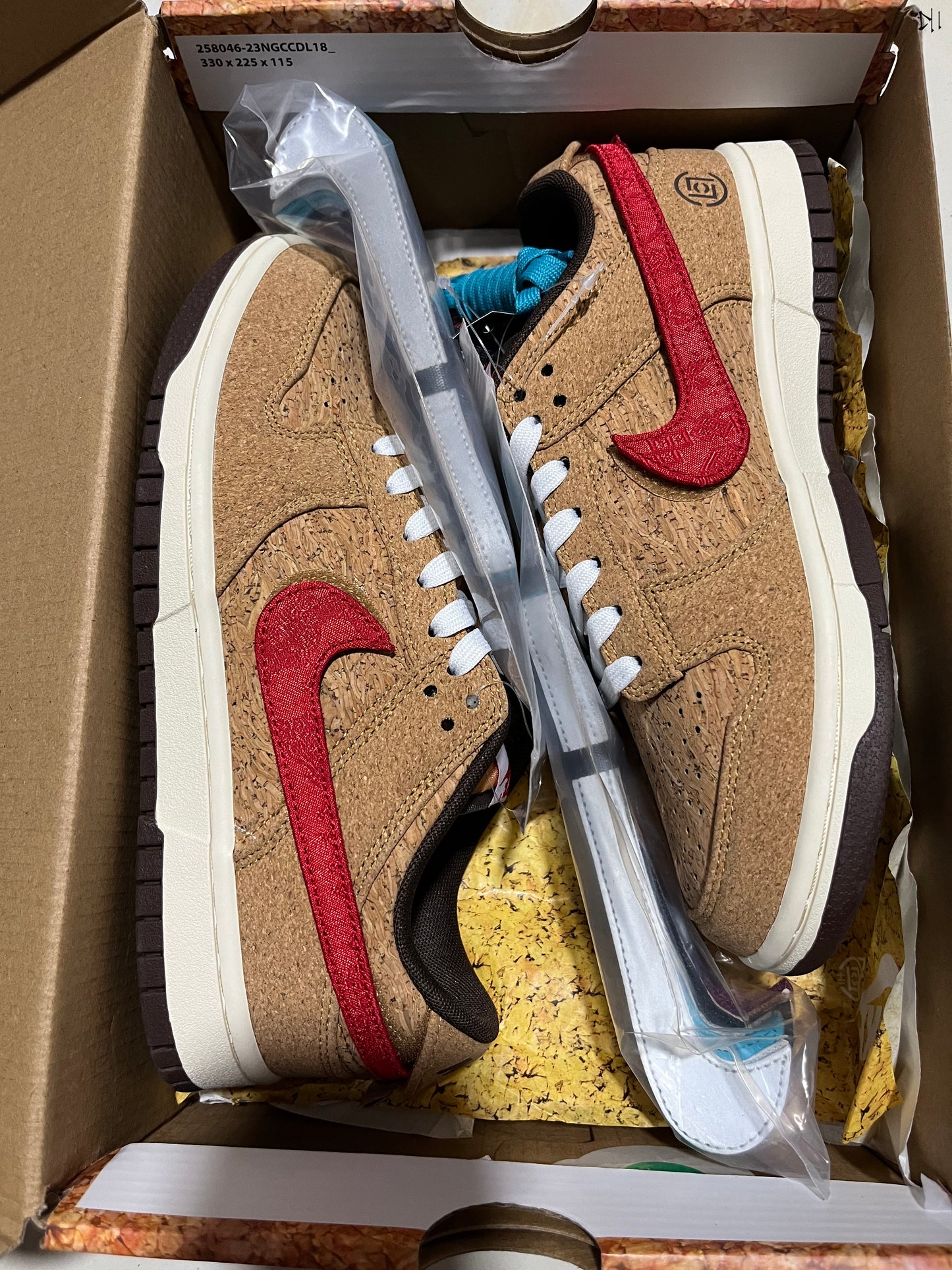 Dunk Low SP CLOT Cork