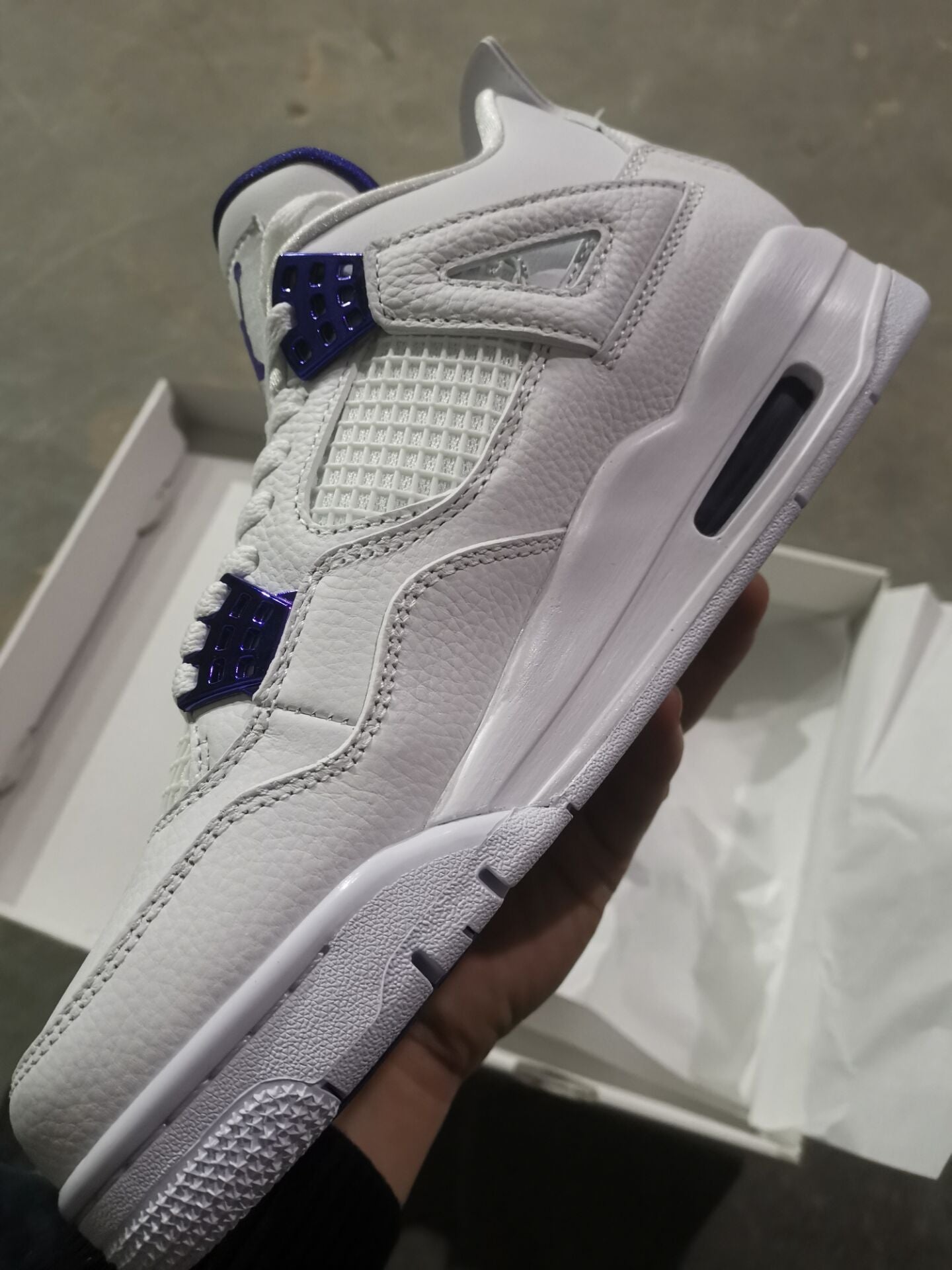 Jordan 4 Metallic Purple