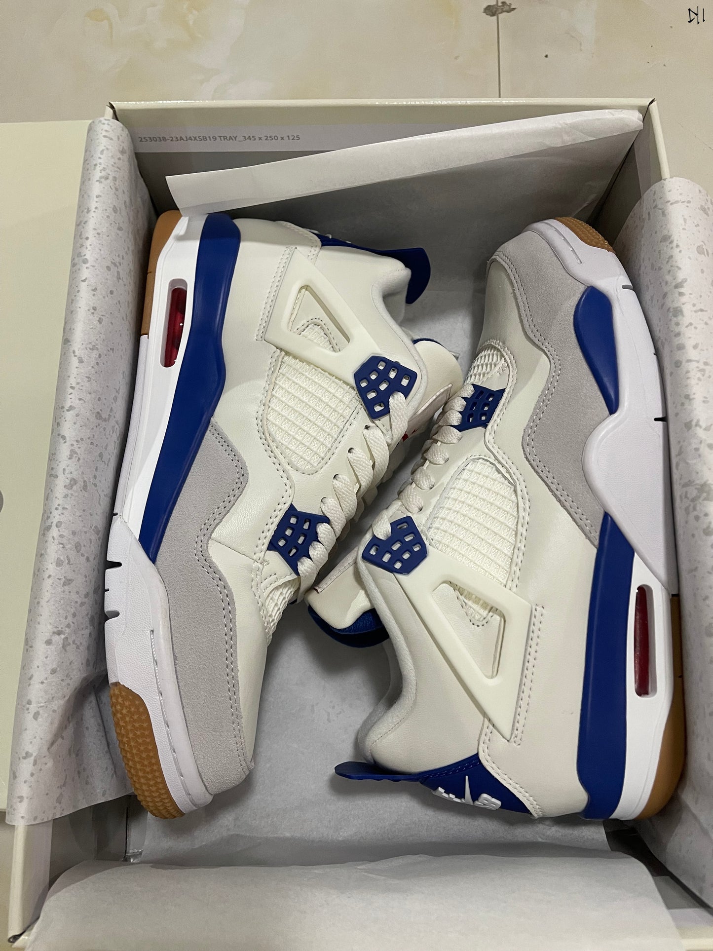 Nike SB x Air Jordan 4 Sapphire Blue