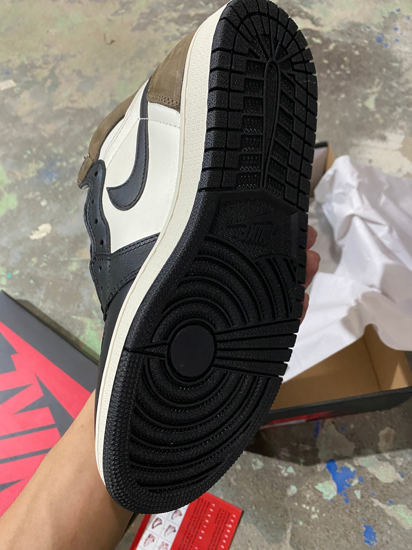 Jordan 1 Dark Mocha