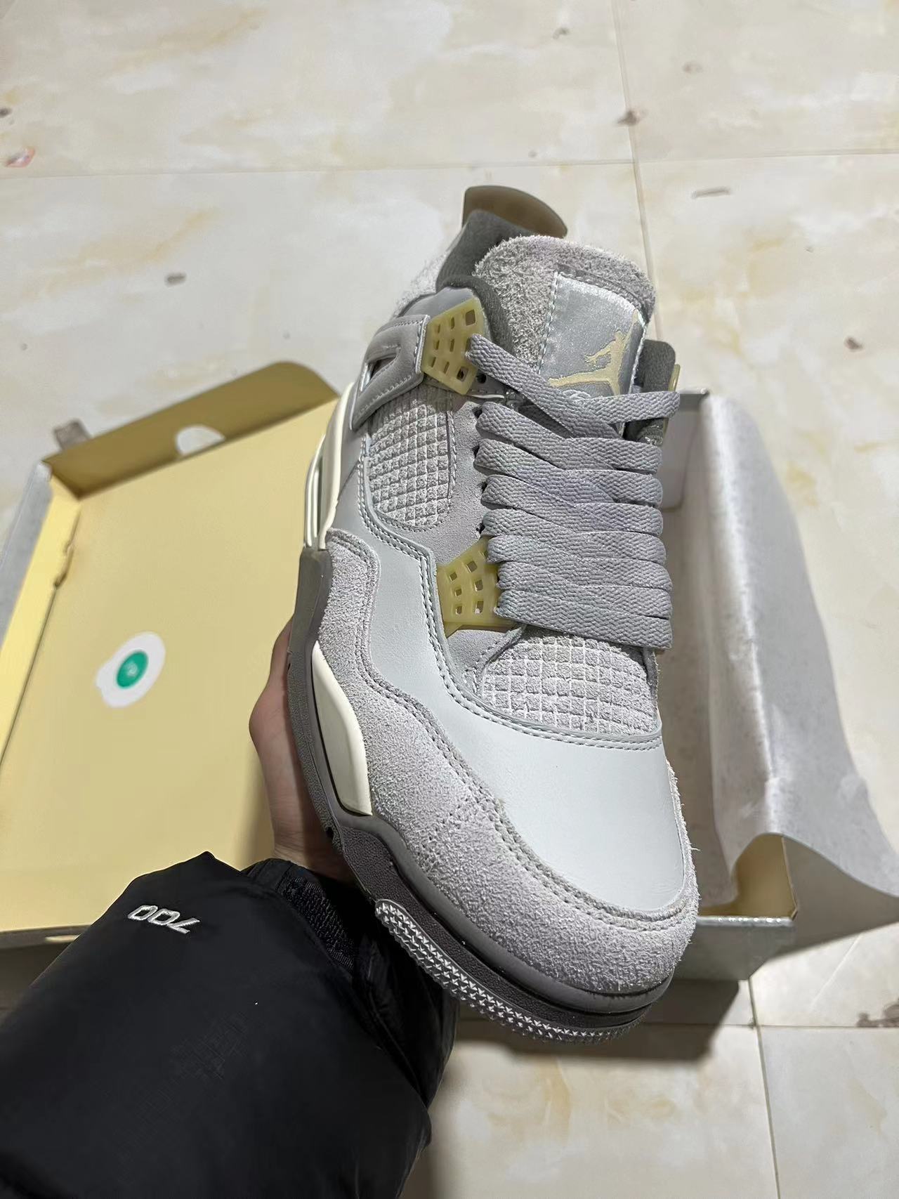 Jordan 4 Retro Craft Photon Dust