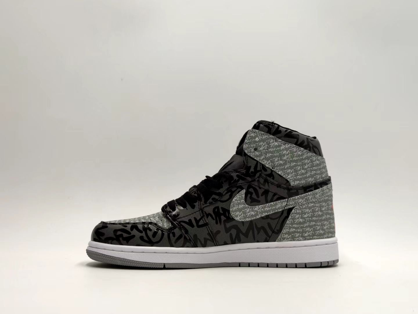 Jordan 1 Retro High OG Rebellionaire
